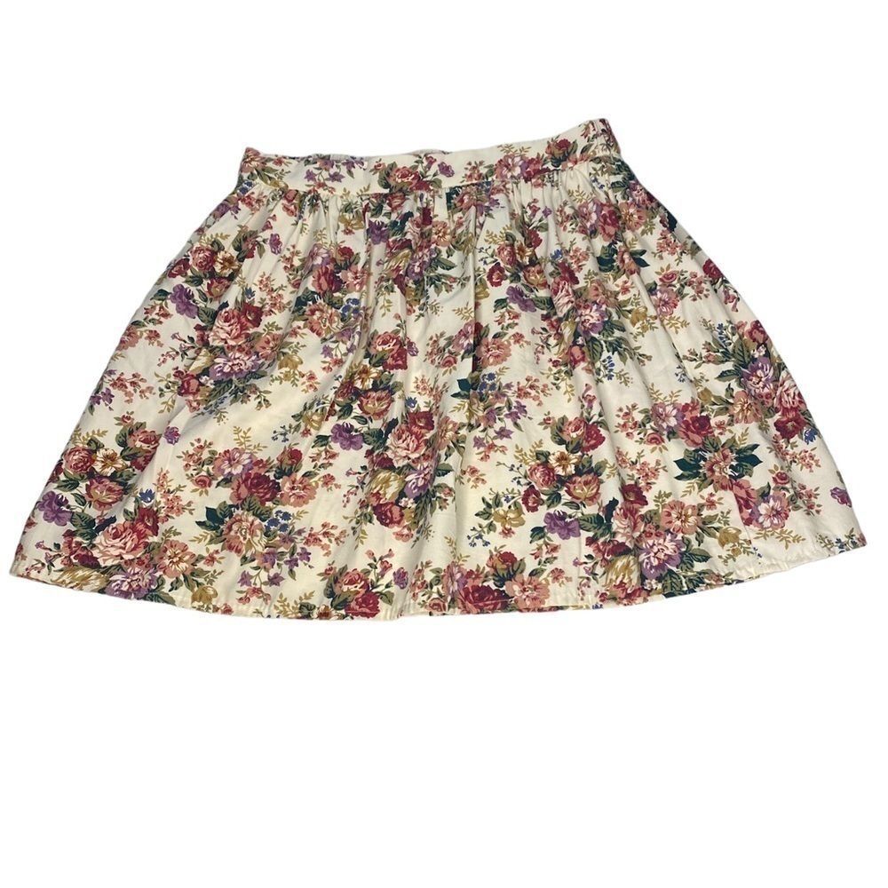 URBAN RENEWAL FLORAL SKIRT SIZE SMALL